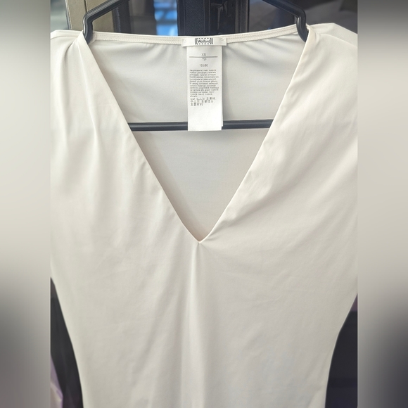 Wolford V-Neck Bodysuit - Picture 4 of 5